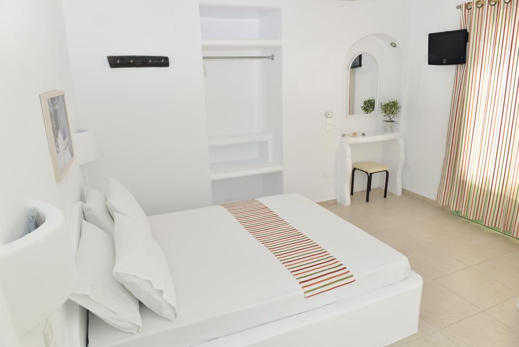 Noon Beyond Accommodation Pollonia Rum bild